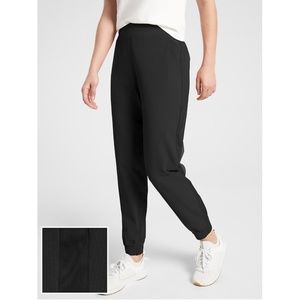 NWT Athleta Textured Brooklyn Jogger Pant Black
